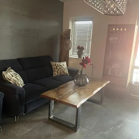 Komfortowy Blisko Niegocina Apartmán Giżycko