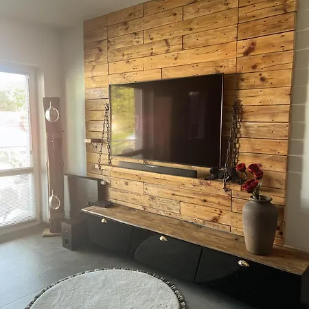 Komfortowy Blisko Niegocina Apartmán *